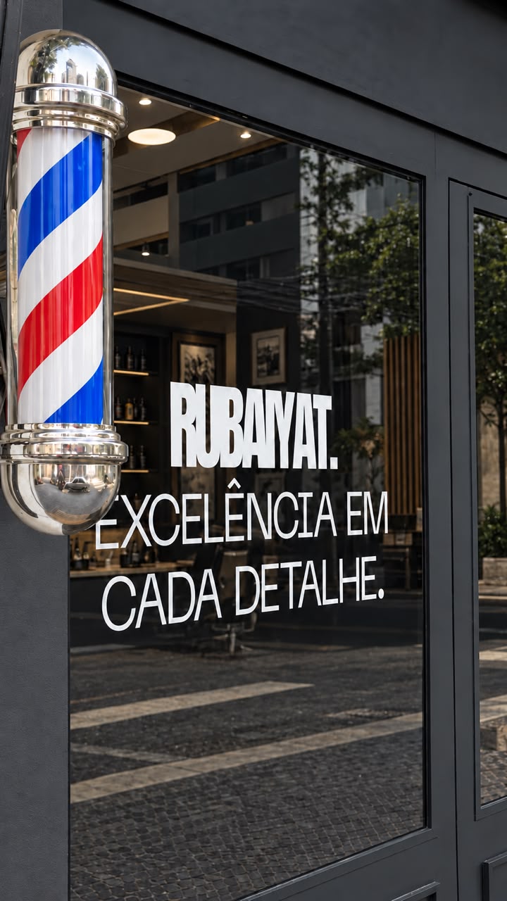 Fachada da RUBAIYAT com poste de barbeiro e letreiro Excelência em cada detalhe